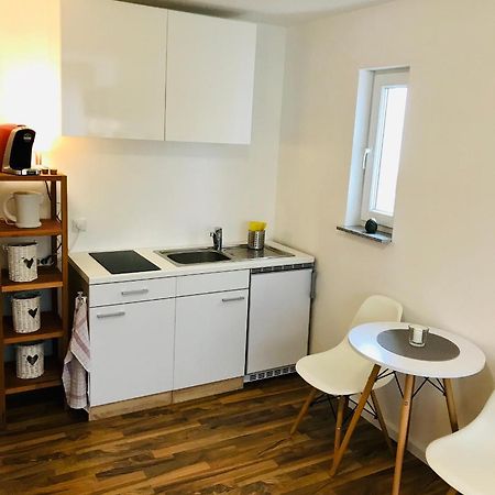 Top renoviertes Appartement in bester Lage von Homburg- 5 Fußminuten zur Uniklinik Homburg  Buitenkant foto