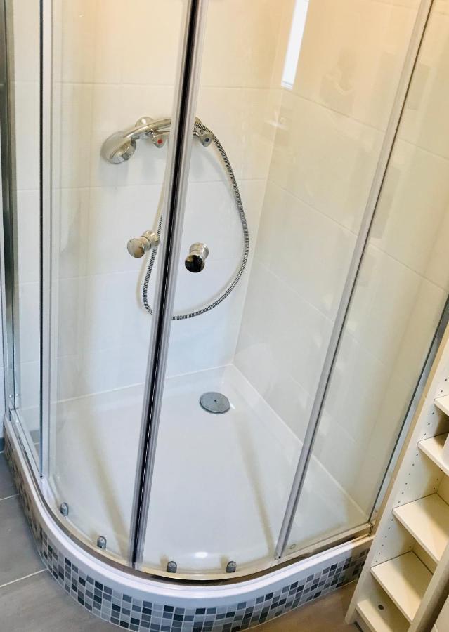 Top renoviertes Appartement in bester Lage von Homburg- 5 Fußminuten zur Uniklinik Homburg  Buitenkant foto
